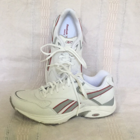 reebok dmx max moving air cushioning